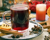 Чай с красным вином и пряностями