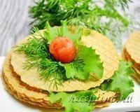 Вафли-сэндвичи с копченой семгой и зеленью - рецепт с фото
