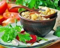 Марокканский суп с томатами, рисом, нутом, чечевицей 