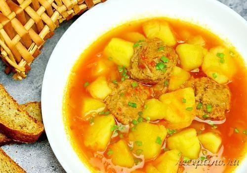 Картофельный суп с фрикадельками из рыбного фарша - рецепт с фото