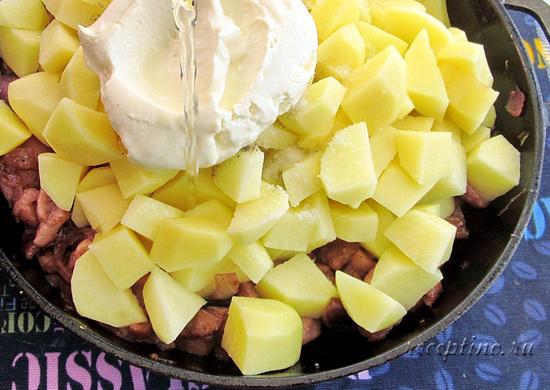 Вливают 150 мл горячей воды. ш-11