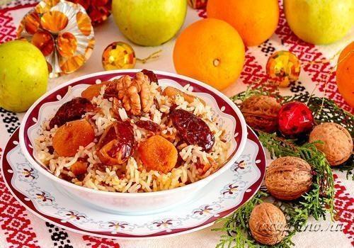 Рождественская кутья из риса с изюмом, медом, орехами - рецепт с фото