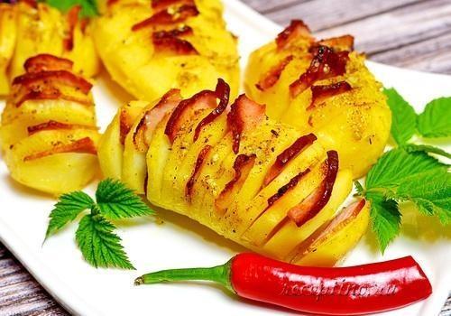 Картошка Гармошка с салом или беконом в духовке простой рецепт пошаговый