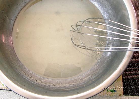Перемешивают венчиком. ш-2