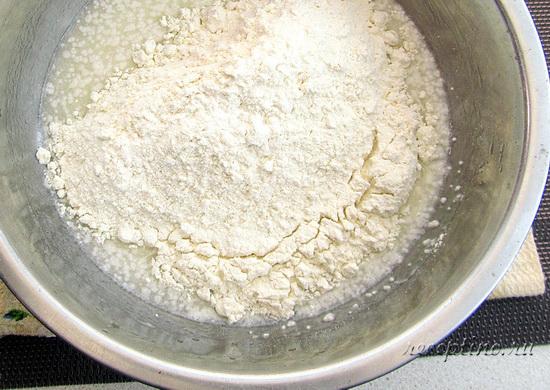 Высыпают муку. ш-5