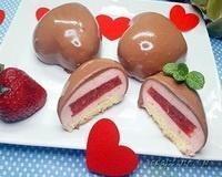Муссовые пирожные-сердечки с шоколадной глазурью - рецепт с фото