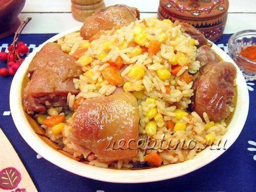 Индейка, тушенная с рисом и овощами (на сковороде) - рецепт с фото
