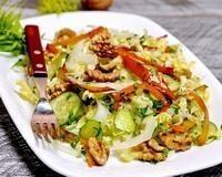 Салат с пекинской капустой и грецкими орехами - рецепт с фото