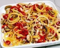 Салат с фасолью, жареными грибами и овощами - рецепт с фото