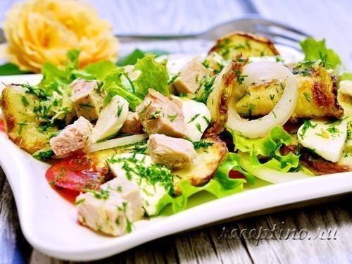 Салат с жареными кабачками, бужениной, сыром моцарелла - рецепт приготовления с фото