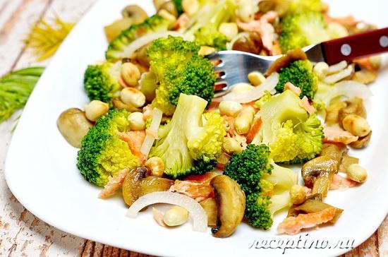 Овощной салат с арахисом - как приготовить, рецепт с фото по шагам, калорийность - конференц-зал-самара.рф