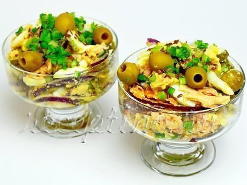 Салат из лосося с соусом тартар - рецепт приготовления с фото 