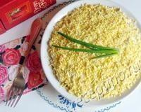 Салат Мимоза с сардиной, сыром, луком - рецепт с фото