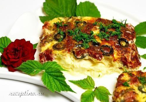 Омлет с копченой колбасой, моцареллой, маслинами (в духовке) - рецепт с фото