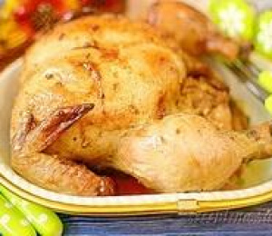 Курица в маринаде, запеченная в духовке целиком